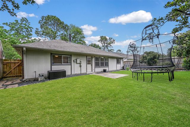 4918 Pleasant Plains Drive, Friendswood, TX 77546