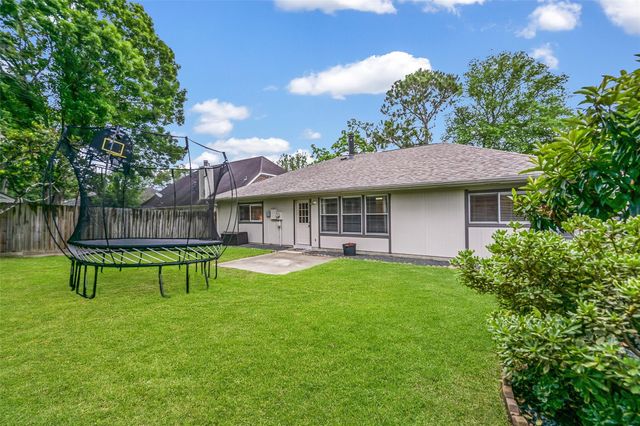 4918 Pleasant Plains Drive, Friendswood, TX 77546