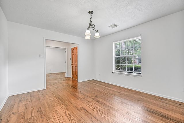 4918 Pleasant Plains Drive, Friendswood, TX 77546