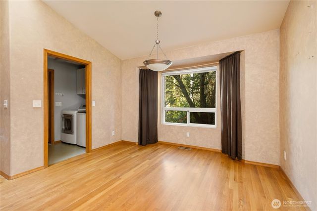 1583 Mark Street, Oak Harbor, WA 98277