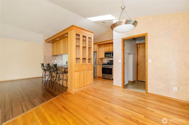 1583 Mark Street, Oak Harbor, WA 98277