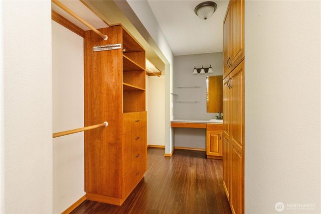 1583 Mark Street, Oak Harbor, WA 98277