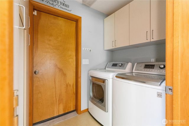 1583 Mark Street, Oak Harbor, WA 98277