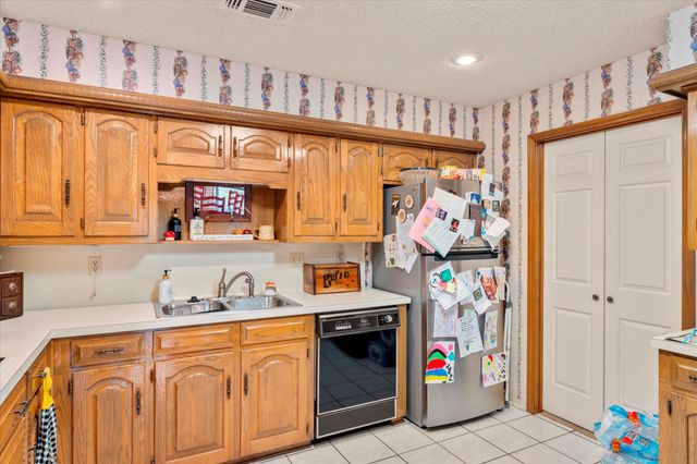 2303 Deanna Drive, Mt Pleasant, TX 75455