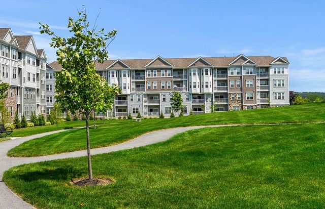 5205 Peters Farm Way 7205, Westborough, MA 01581