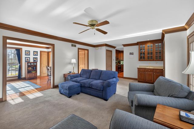 2217 Cascade Way, Lexington, KY 40515