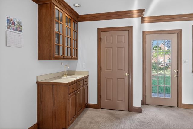 2217 Cascade Way, Lexington, KY 40515