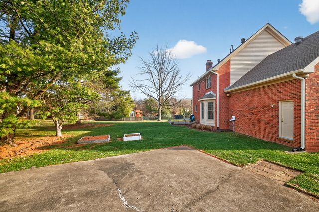 2217 Cascade Way, Lexington, KY 40515