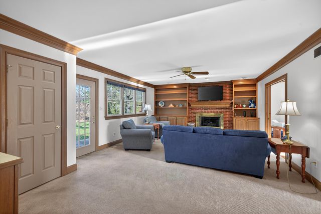 2217 Cascade Way, Lexington, KY 40515