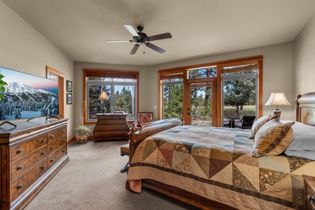 17010 Royal Coachman Drive, Sisters, OR 97759