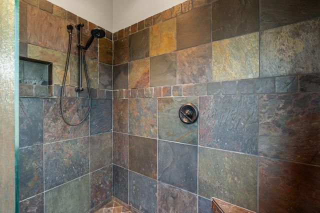 17010 Royal Coachman Drive, Sisters, OR 97759