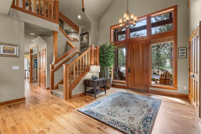 17010 Royal Coachman Drive, Sisters, OR 97759