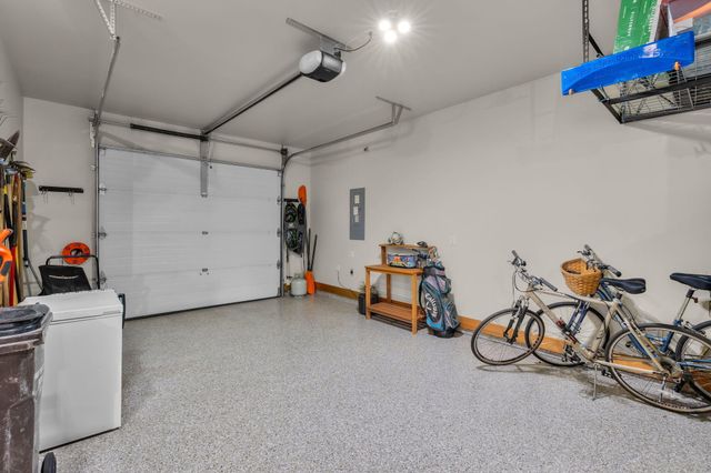 17010 Royal Coachman Drive, Sisters, OR 97759