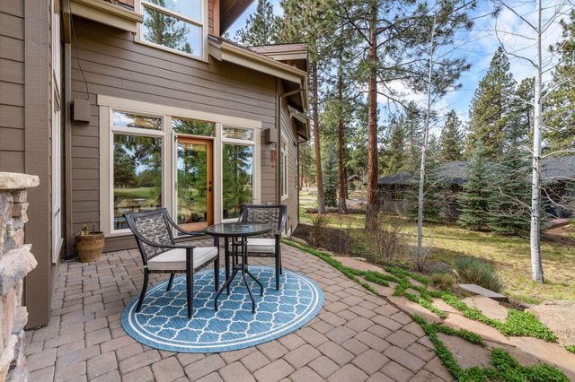 17010 Royal Coachman Drive, Sisters, OR 97759