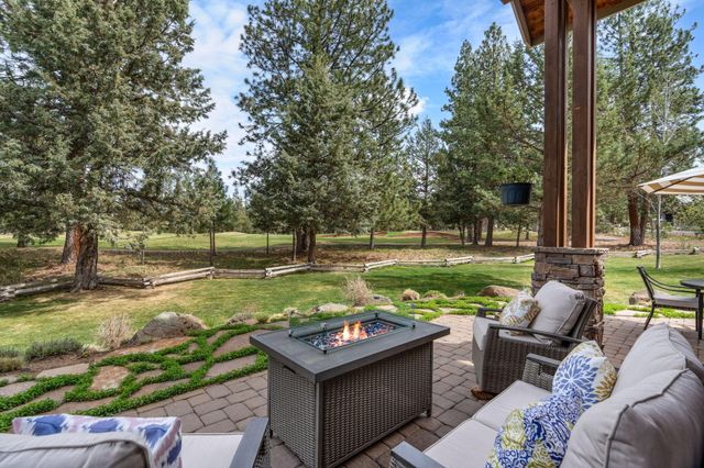 17010 Royal Coachman Drive, Sisters, OR 97759