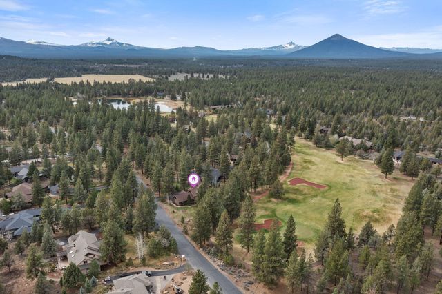 17010 Royal Coachman Drive, Sisters, OR 97759