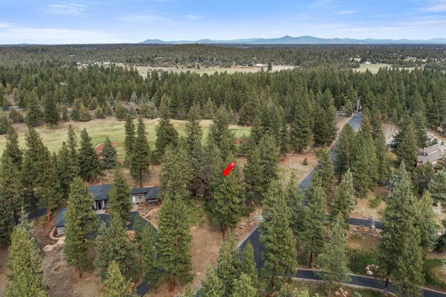 17010 Royal Coachman Drive, Sisters, OR 97759