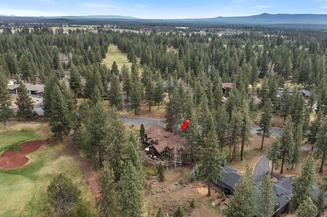 17010 Royal Coachman Drive, Sisters, OR 97759