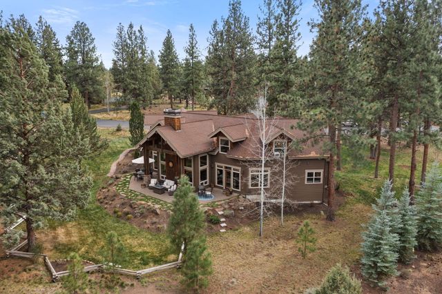 17010 Royal Coachman Drive, Sisters, OR 97759