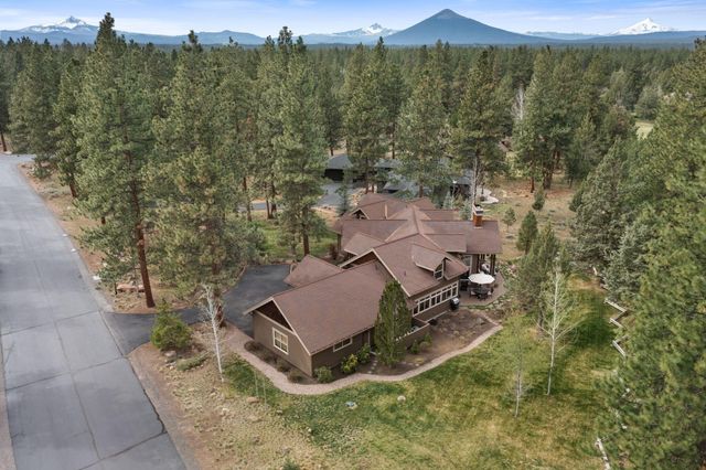 17010 Royal Coachman Drive, Sisters, OR 97759