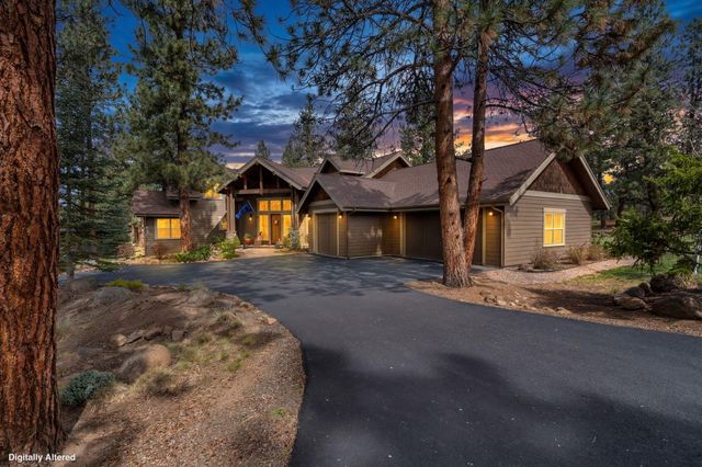 17010 Royal Coachman Drive, Sisters, OR 97759