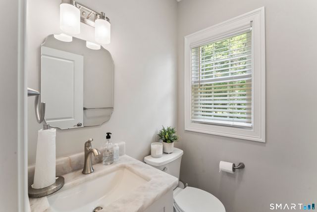5 Anthonys Lane, New Milford, CT 06776