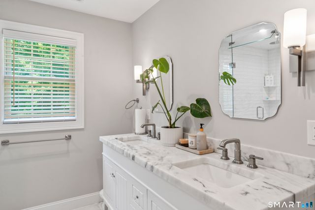 5 Anthonys Lane, New Milford, CT 06776