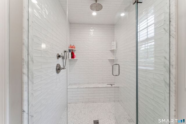 5 Anthonys Lane, New Milford, CT 06776