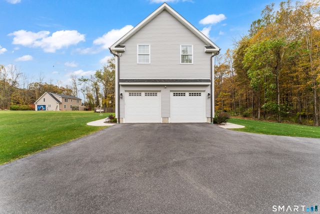 5 Anthonys Lane, New Milford, CT 06776