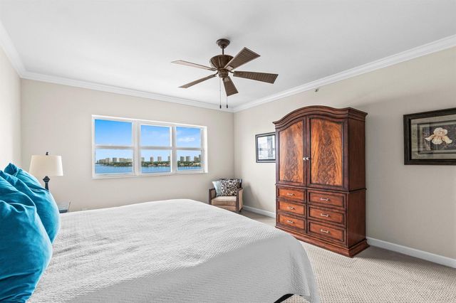 2650 Lake Shore Drive 703, Riviera Beach, FL 33404
