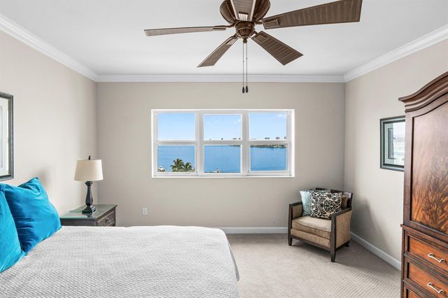 2650 Lake Shore Drive 703, Riviera Beach, FL 33404