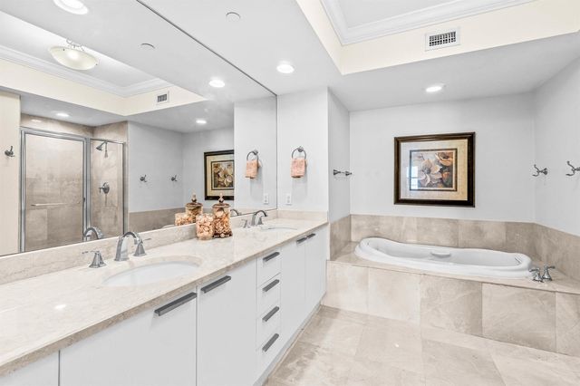 2650 Lake Shore Drive 703, Riviera Beach, FL 33404