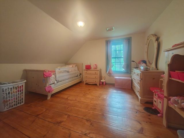 34 George Street, Mendon, MA 01756