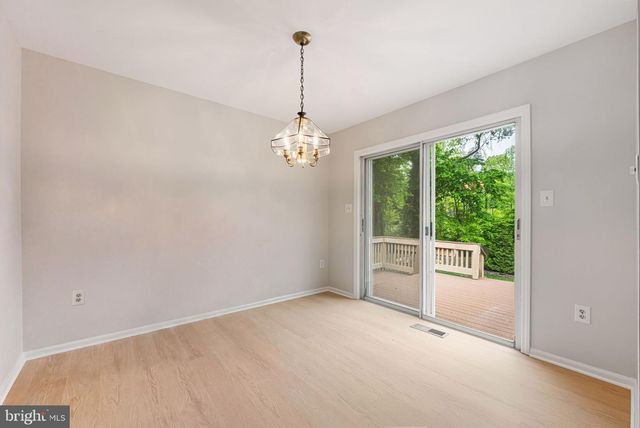 5626 FORT CORLORAN DR, Burke, VA 22015
