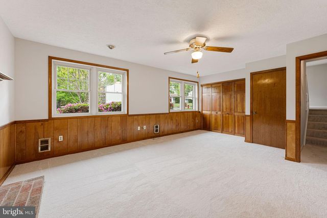 5626 FORT CORLORAN DR, Burke, VA 22015