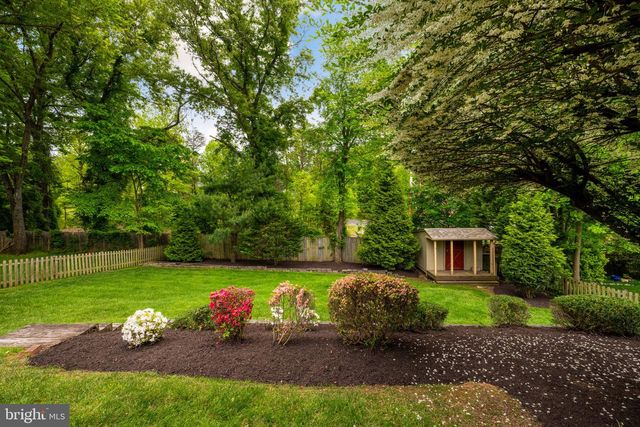 5626 FORT CORLORAN DR, Burke, VA 22015