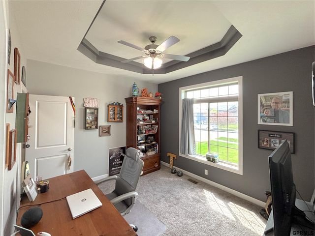 1240 N 97th Street, Lincoln, NE 68505