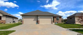 1240 N 97th Street, Lincoln, NE 68505