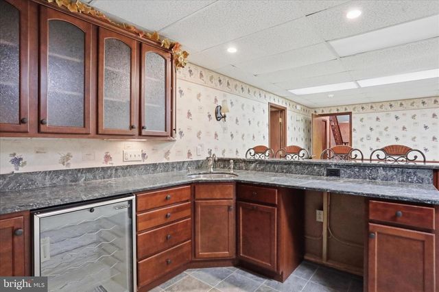 456 LINDMAN DR, Chambersburg, PA 17202