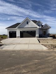 L15 Yeske Drive, Waunakee, WI 53597