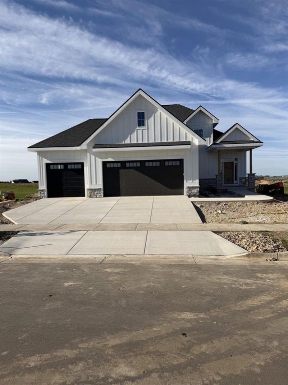 L15 Yeske Drive, Waunakee, WI 53597