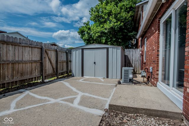 4216 Moller Road, Indianapolis, IN 46254