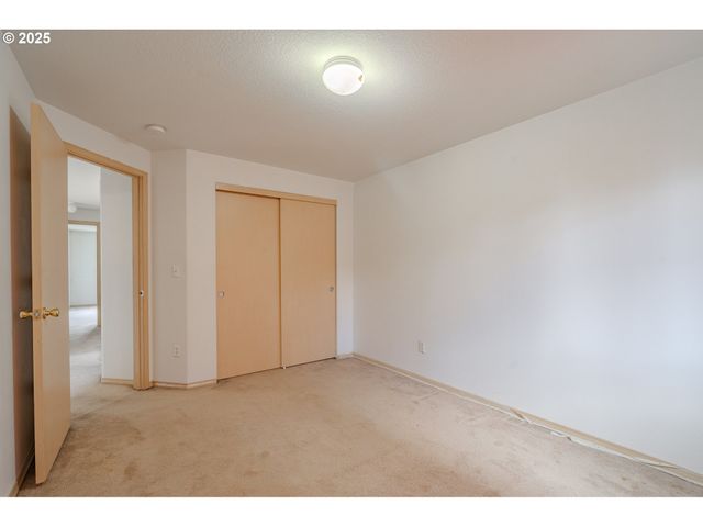 1115 W 33RD Way, Vancouver, WA 98660