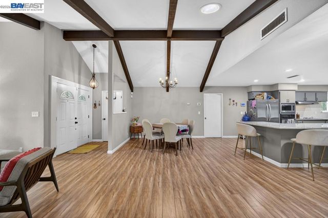 3590 Park Rd, Sacramento, CA 95841