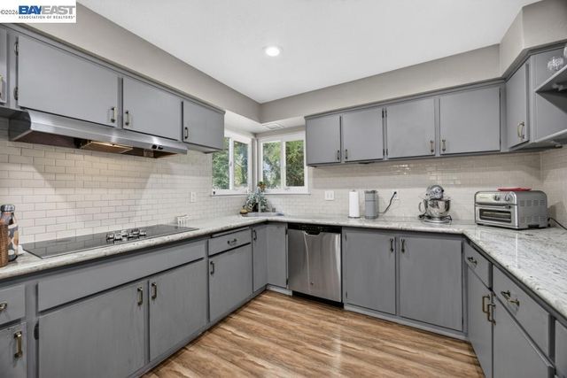 3590 Park Rd, Sacramento, CA 95841