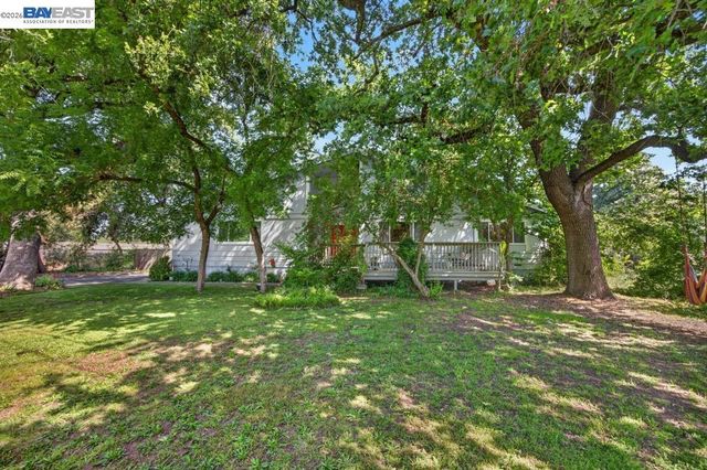 3590 Park Rd, Sacramento, CA 95841