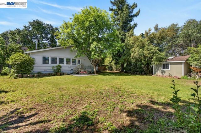 3590 Park Rd, Sacramento, CA 95841