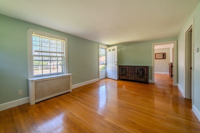 113 Oak St, Weymouth, MA 02190