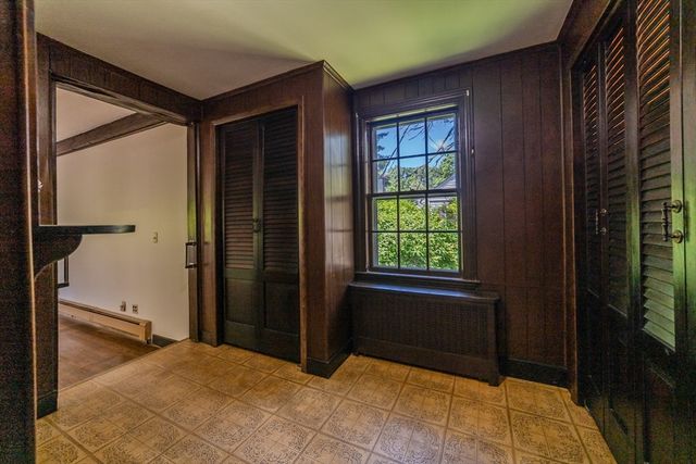 113 Oak St, Weymouth, MA 02190