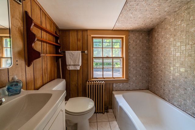 113 Oak St, Weymouth, MA 02190